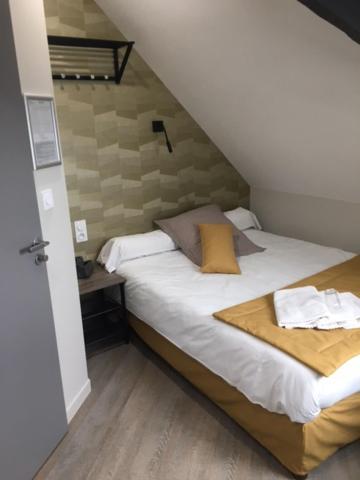 Le Relais 호텔 Saint-Quentin-les-Anges 외부 사진